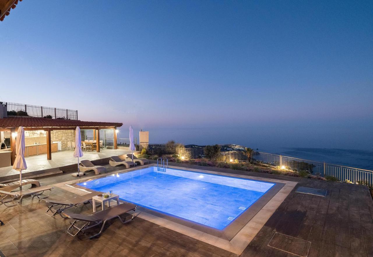 Villa Eolos 利加里亚 外观 照片